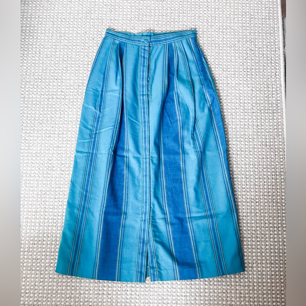 Vintage turquoise button front skirt